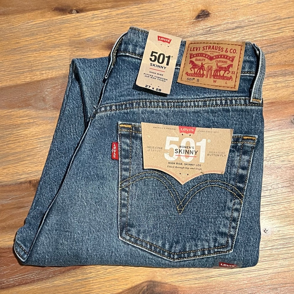 Women Levi 501 Skinny Jeans